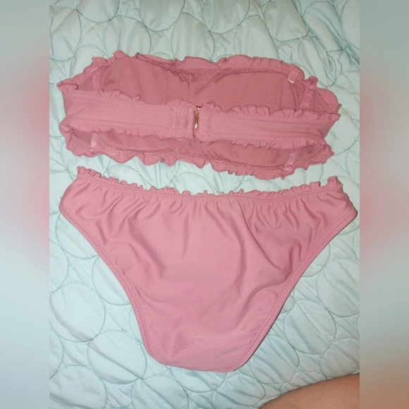 Two size small bikinis - Picture 2 of 5